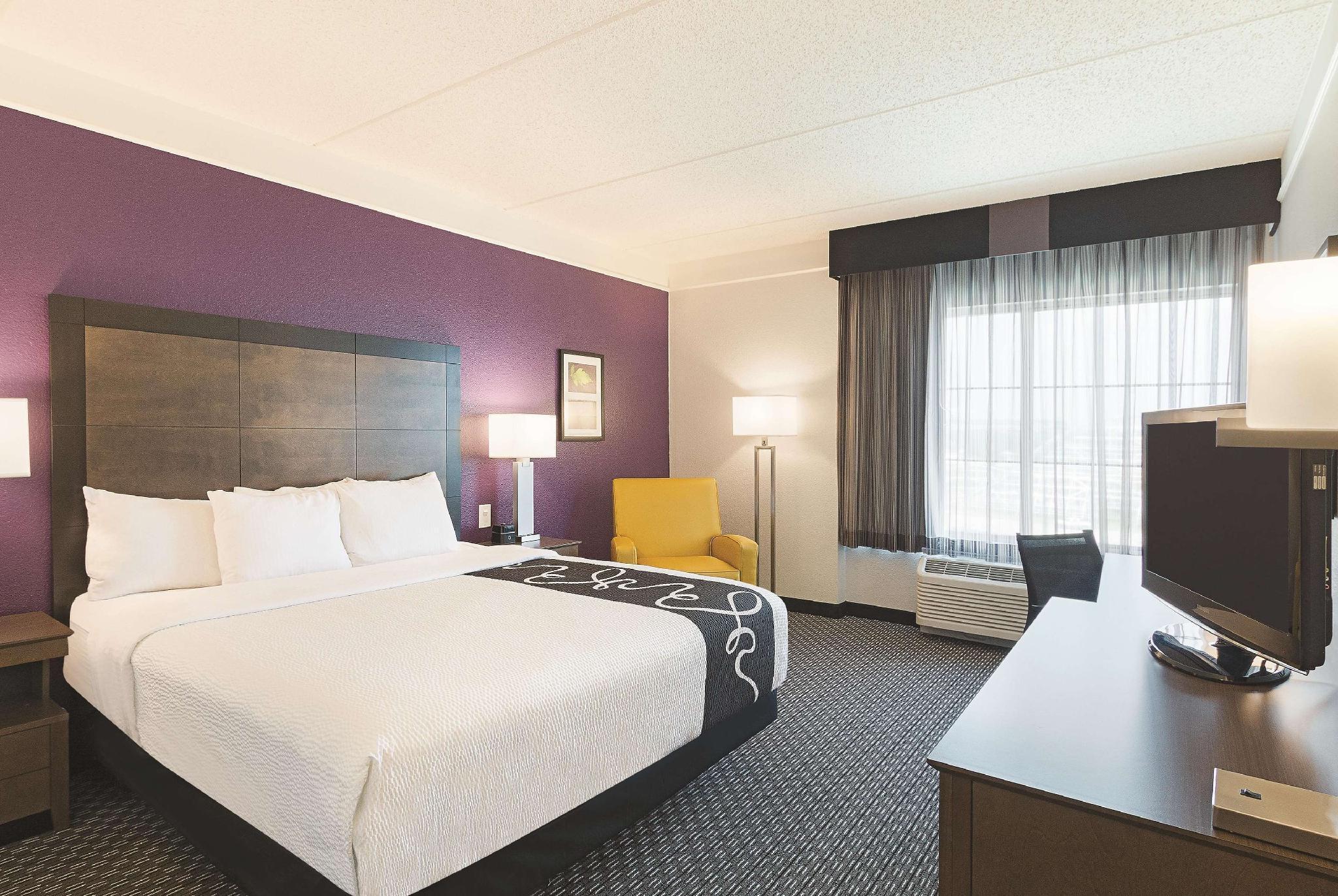 מלון La Quinta By Wyndham Arlington North 6 Flags Dr מראה חיצוני תמונה