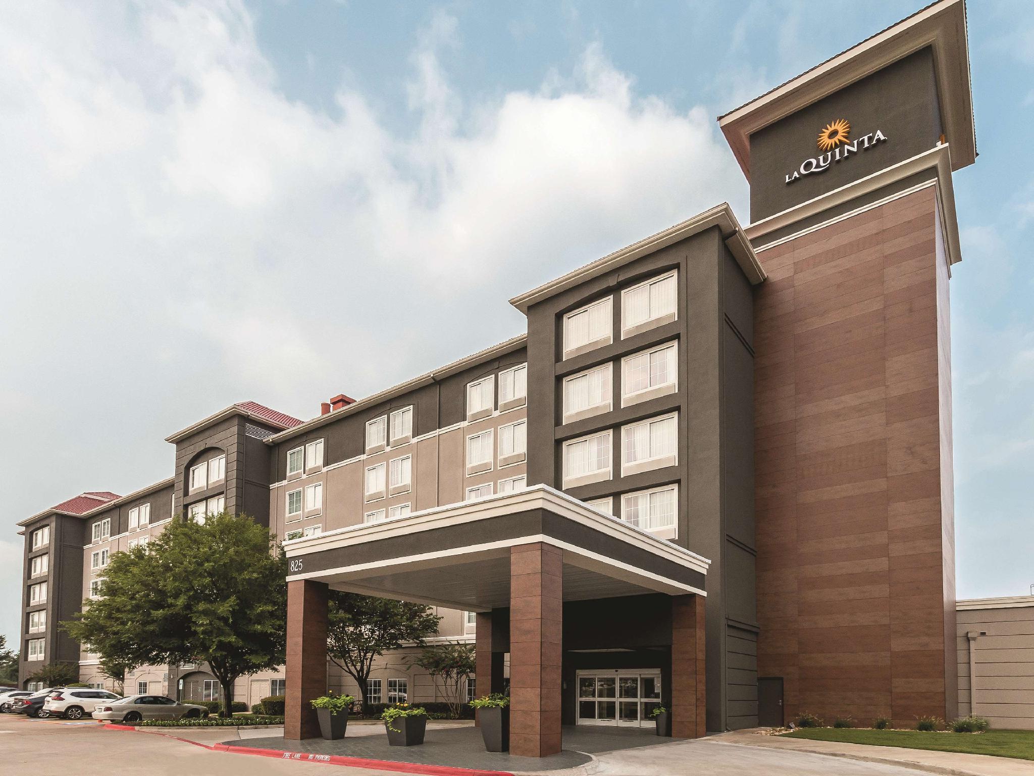 מלון La Quinta By Wyndham Arlington North 6 Flags Dr מראה חיצוני תמונה