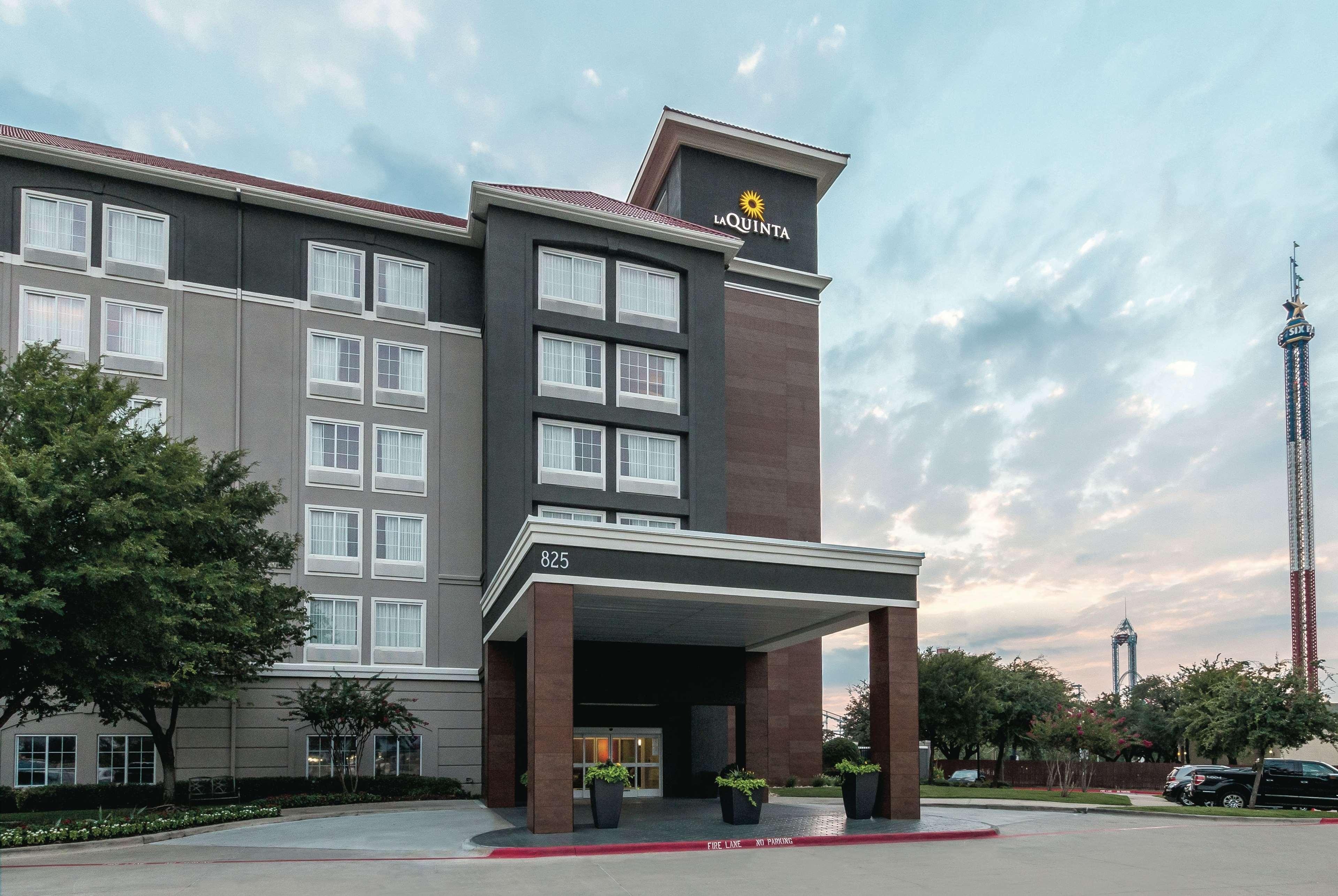 מלון La Quinta By Wyndham Arlington North 6 Flags Dr מראה חיצוני תמונה