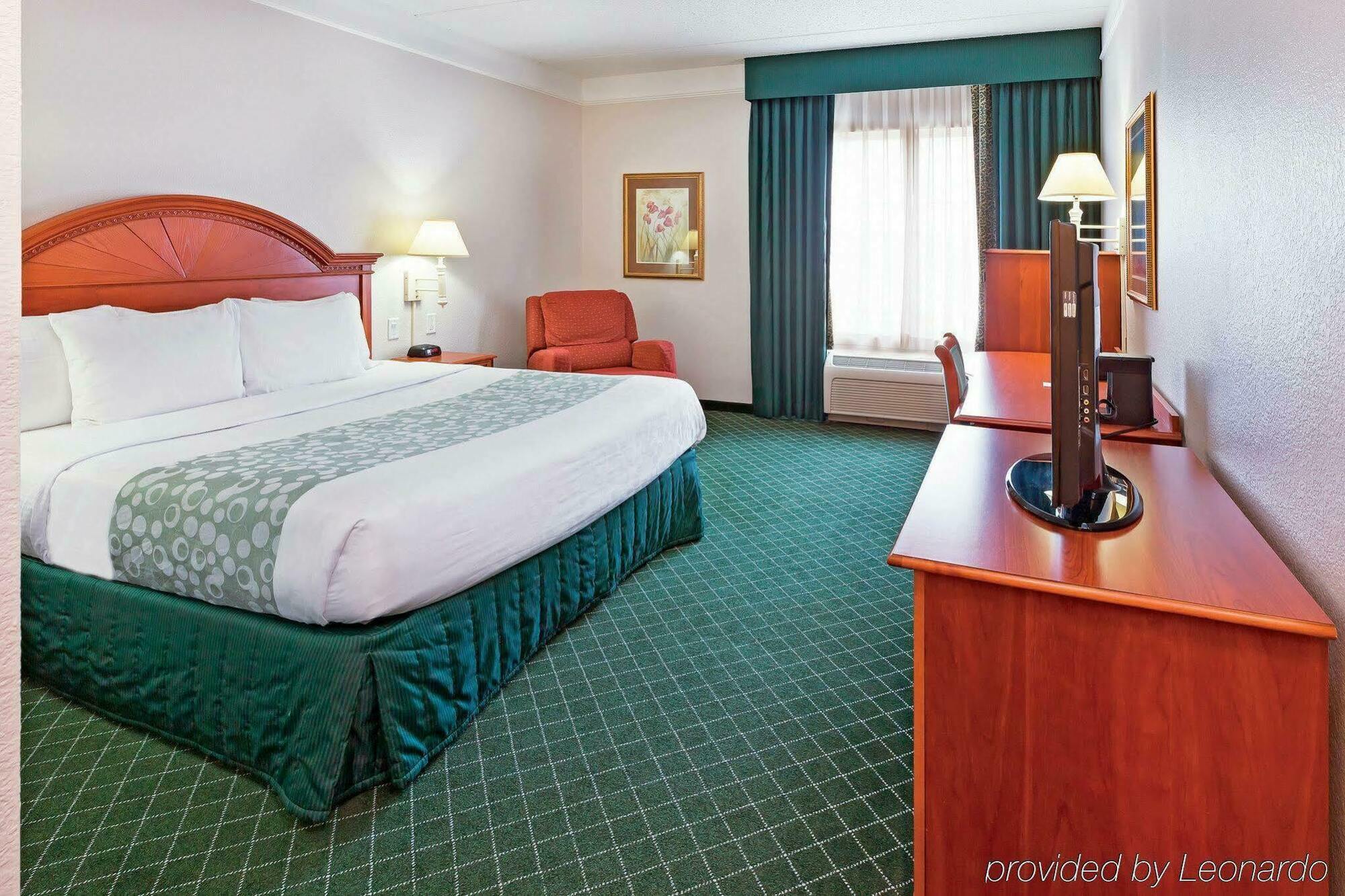 מלון La Quinta By Wyndham Arlington North 6 Flags Dr מראה חיצוני תמונה