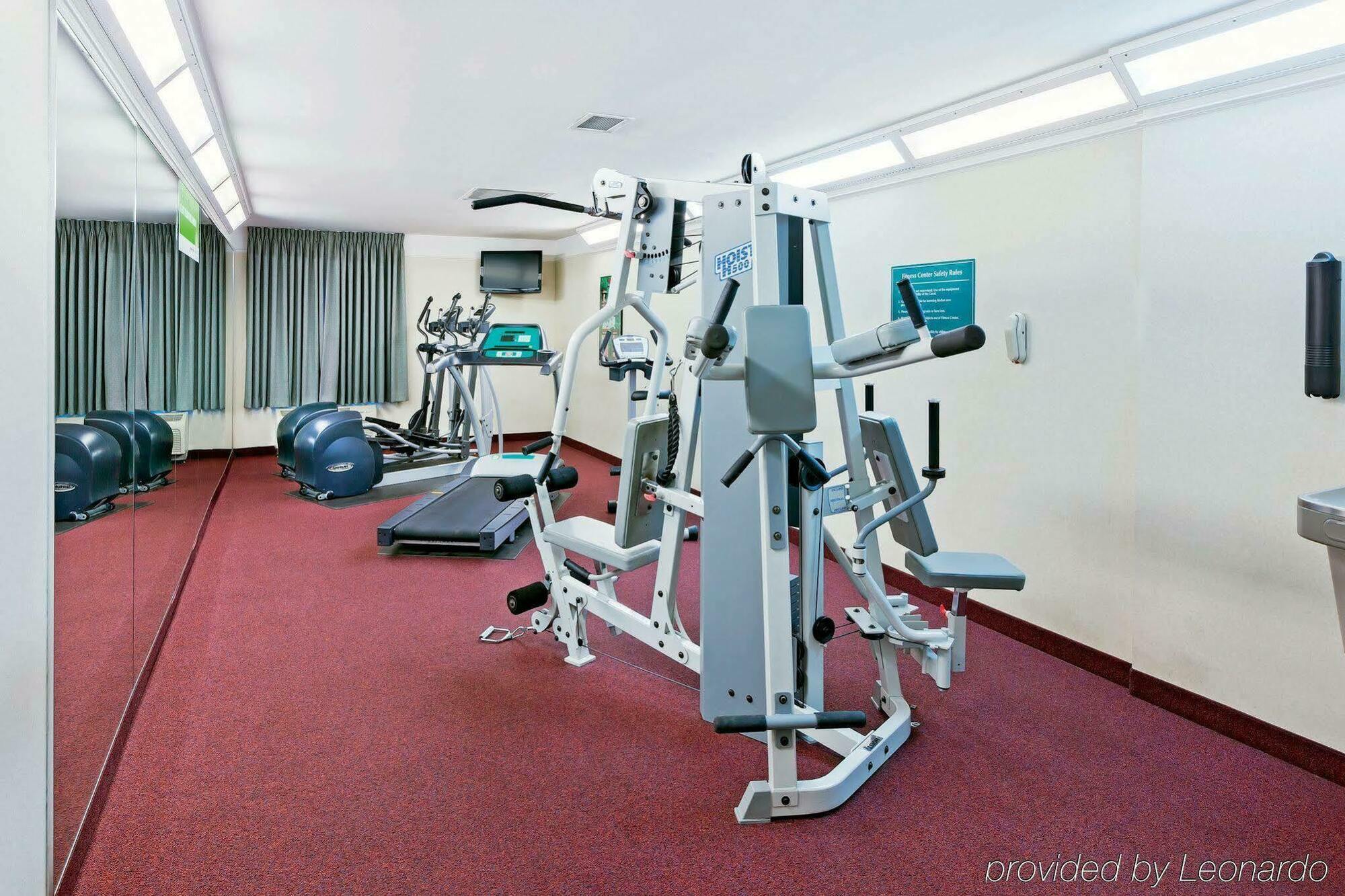מלון La Quinta By Wyndham Arlington North 6 Flags Dr מראה חיצוני תמונה